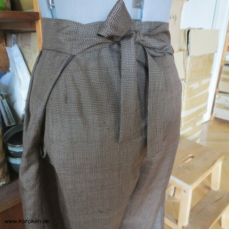 Hakama artige Hose, Kasuri Tsumugi Seide