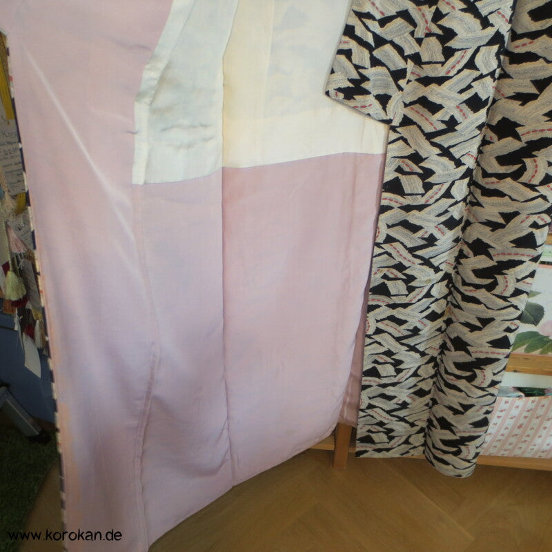 Bambusmatten auf schwarzem Seidencrepe Komon Kimono