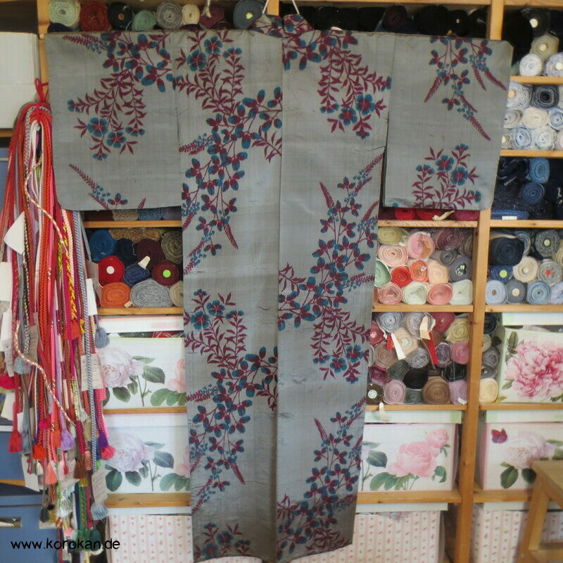 Nandina und Nadeshiko Meisen Seiden Hitoe Kimono