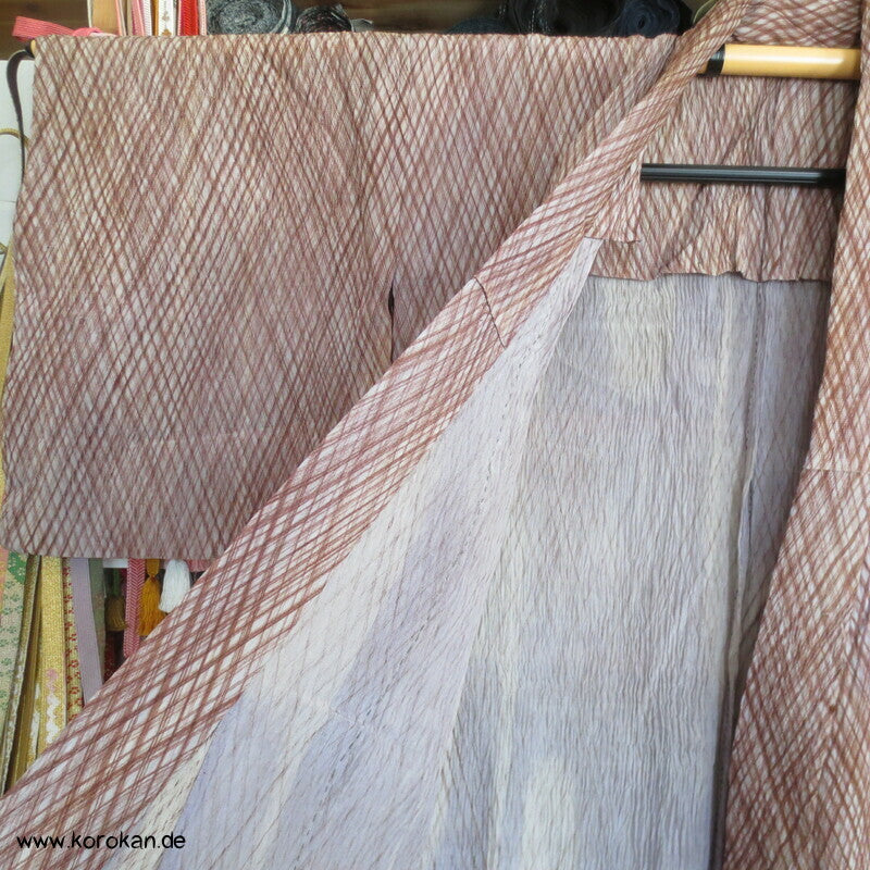 Rautennetz antiker Hitoe Komon Kimono, stark gekreppte Seide