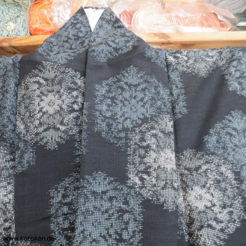 blaugrau - schwarz, Kikko Kasuri Tsumugi Seiden Kimono, Japan