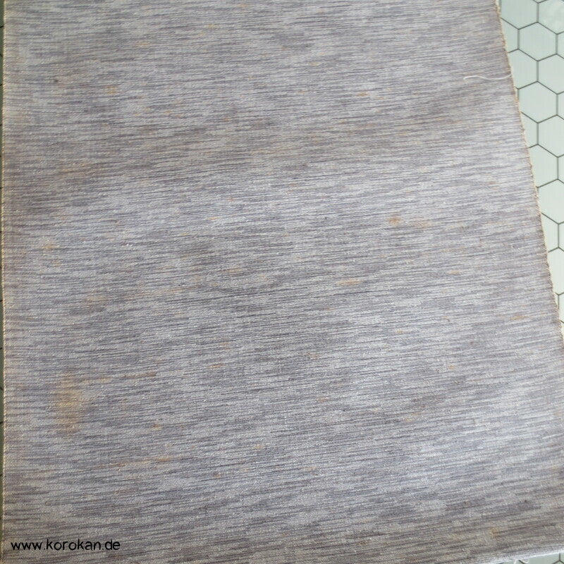 hellgrau beige Blütenarabesken Tsumugi Seiden Obi Tanmono Stoffrolle