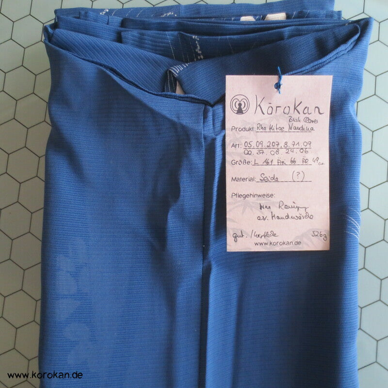 Nandina Gräser auf blau Hitoe Rho Seiden Kimono