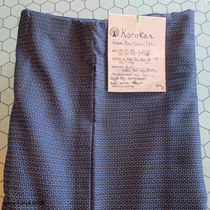 blauer Kikko Oshima Tsumugi Seiden Komon Kimono