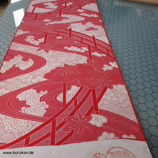 Seidenstoff für Komon Kimono, Brücke und Fluß