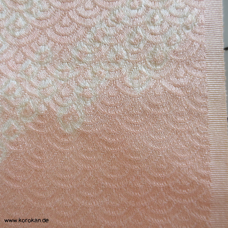 Shibori Flußlauf und Blüten Segaiha Damast japanische Kimono Seiden Stoffrolle