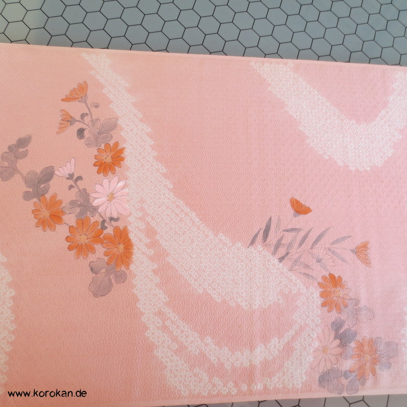 Shibori Flußlauf und Blüten Segaiha Damast japanische Kimono Seiden Stoffrolle