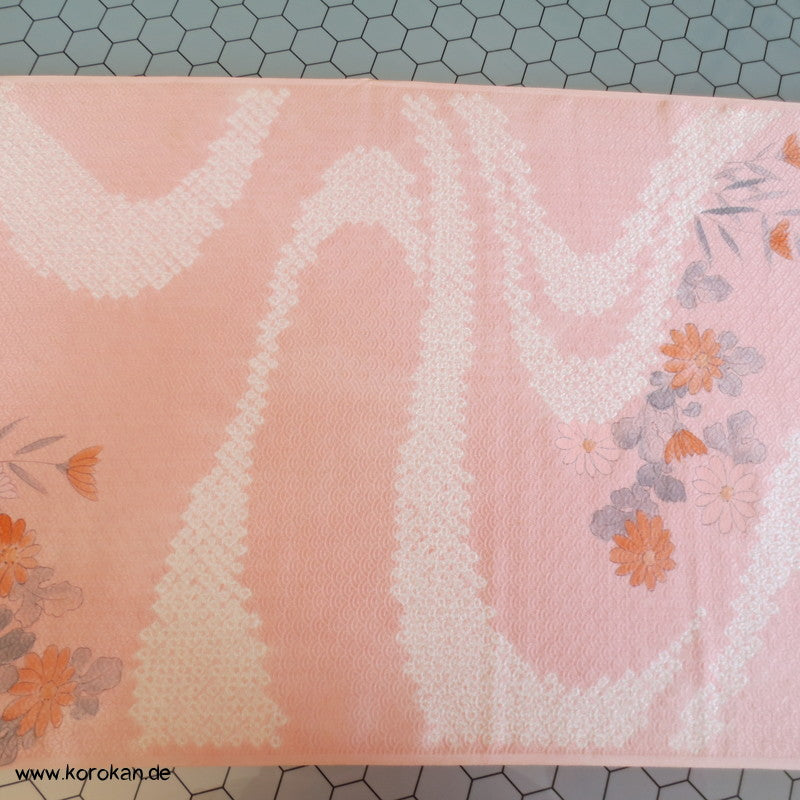Shibori Flußlauf und Blüten Segaiha Damast japanische Kimono Seiden Stoffrolle