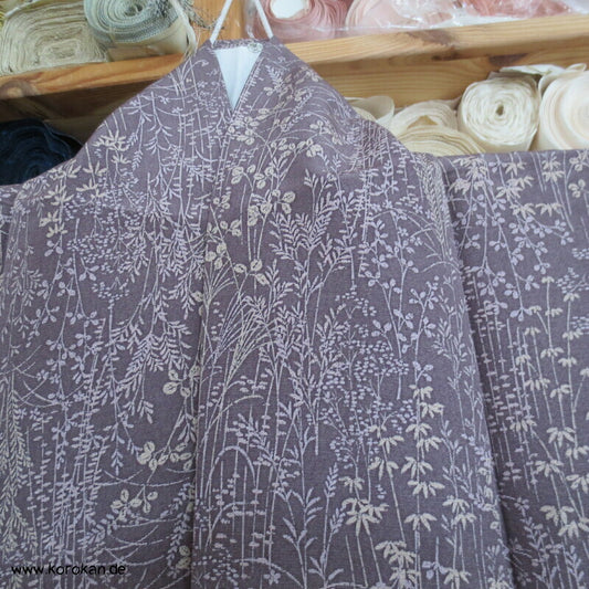 Herbstgräser flieder in mauve Komon Seidencrepe Kimono