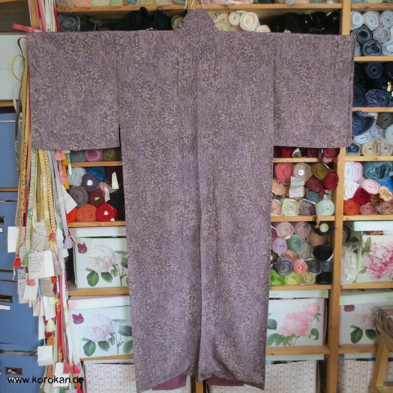 Herbstgräser flieder in mauve Komon Seidencrepe Kimono