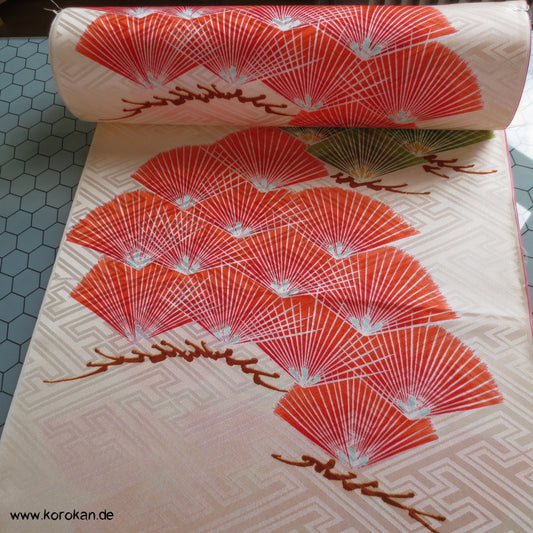 Pinien auf Sayagata Damast Japan Kimono Stoff