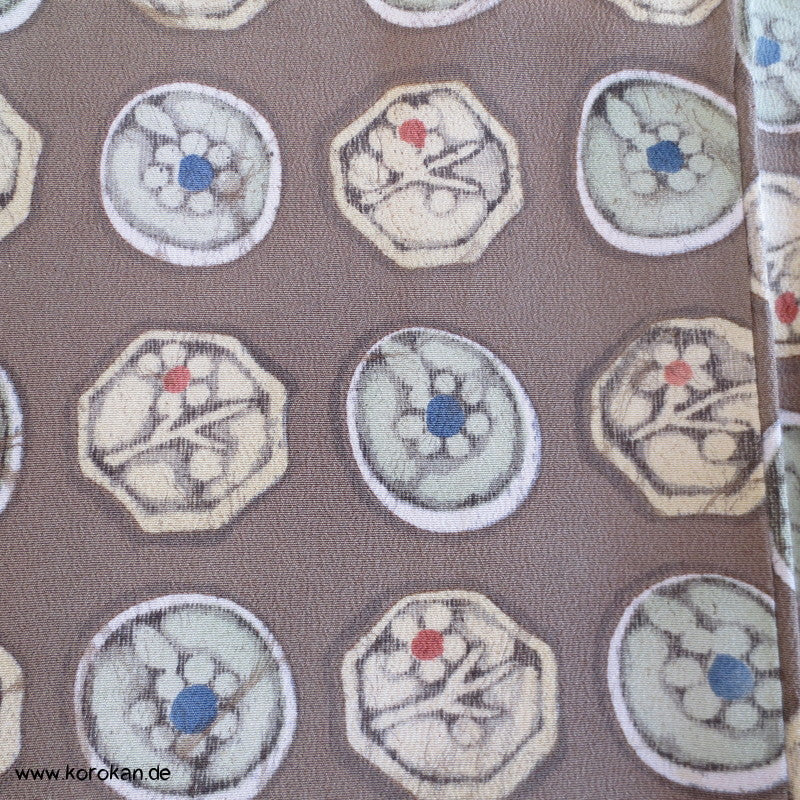 Khaki mit Musterkreisen Seidencrepe Komon Kimono