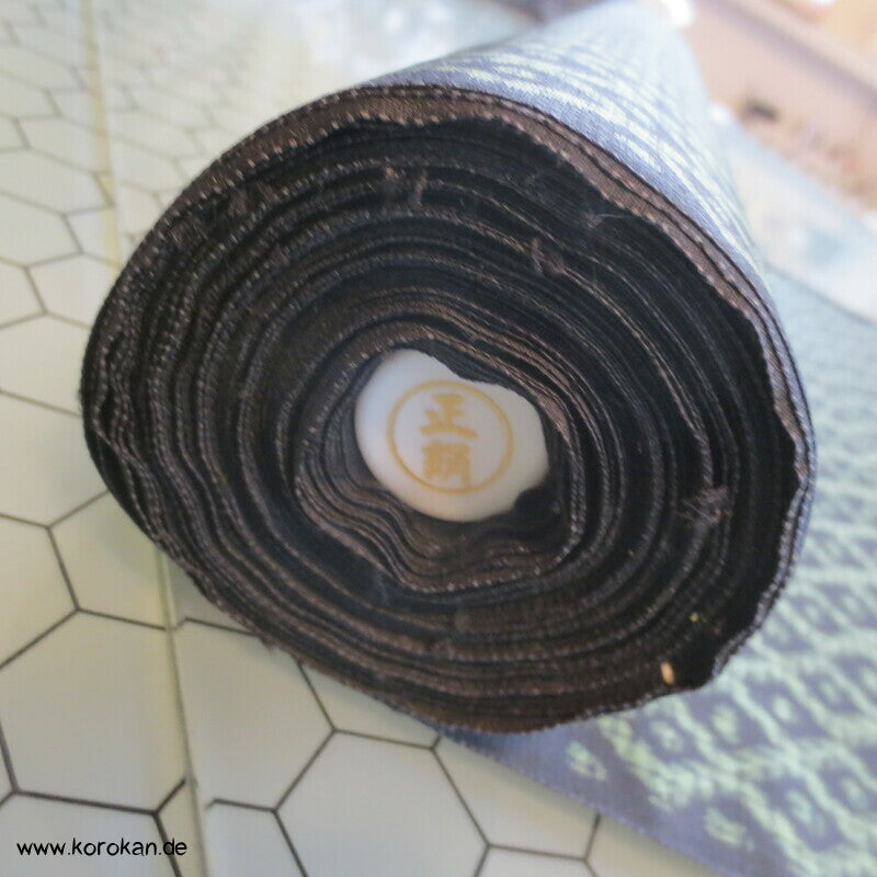 Stoffrolle Tsumugi Kimono Seide Tanmono, grün schwarze Rauten