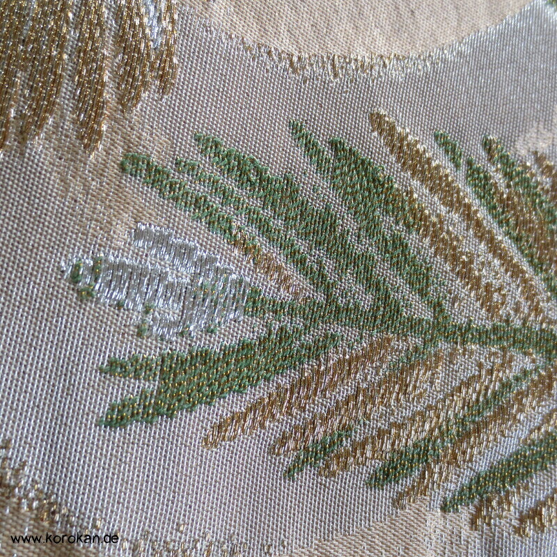 junge Kieferntriebe Fukuro Obi Seidenbrokat Kimonogürtel