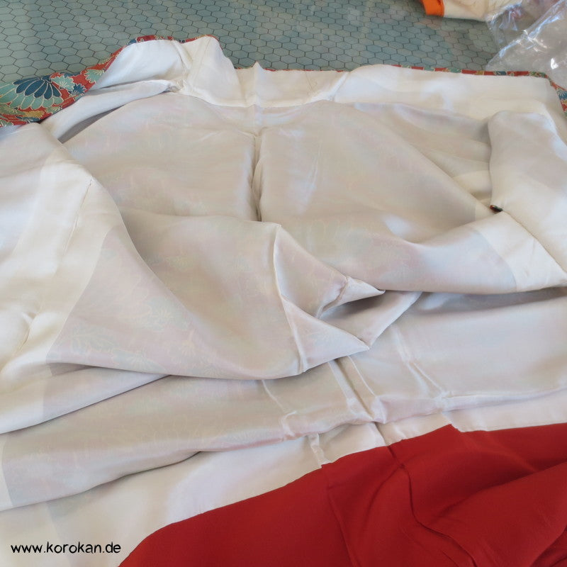 Kiku abstrakt Seidencrepe Komon Kimono