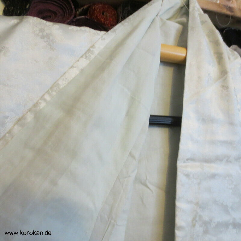 antiker gepolsterter Nakagi Kimono aus Rinzu Damast Seide