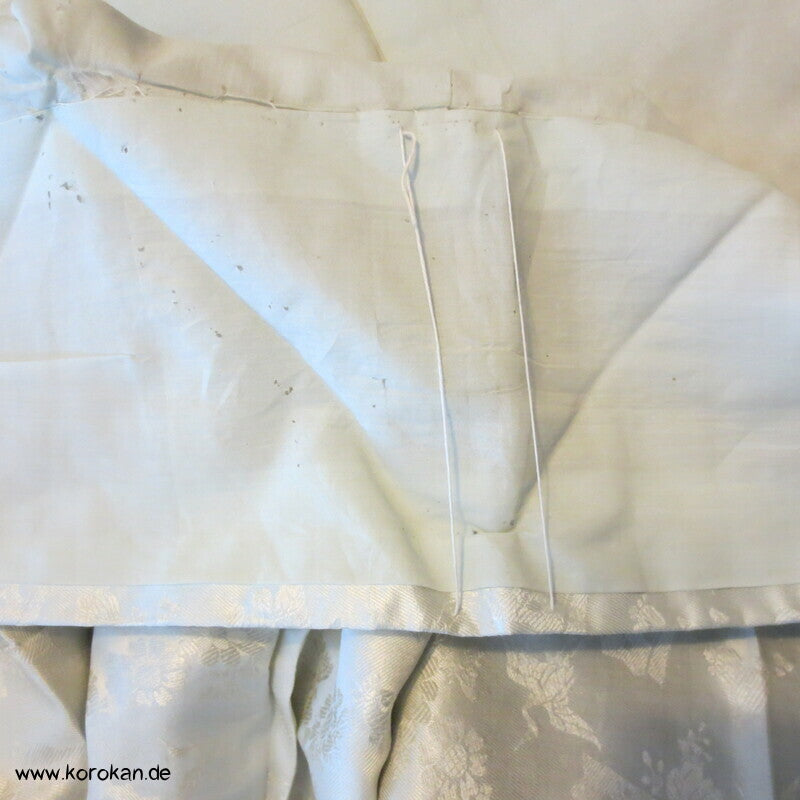 antiker gepolsterter Nakagi Kimono aus Rinzu Damast Seide