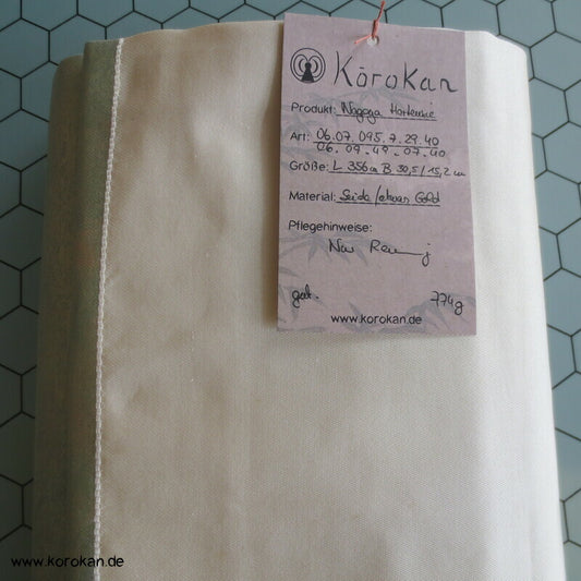 Hortensien auf hellem Grund Nagoya Obi