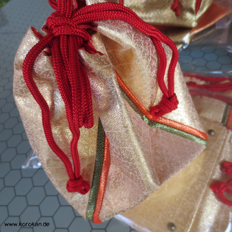 Kinchaku Zugbeutel - Tasche aus Brokat, goldglänzend