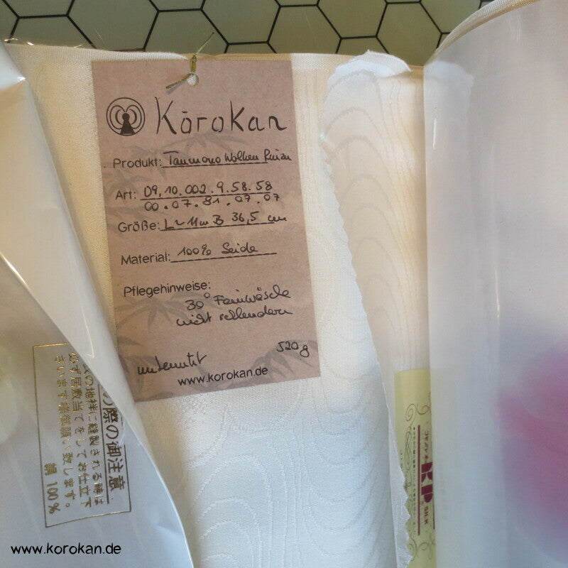 Wolken Rinzu Damast Seiden Stoffrolle für Juban Kimono