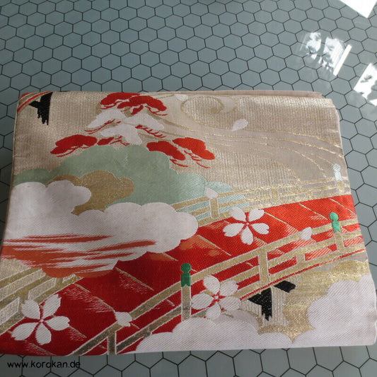 Traumbrücke, Wolken, Sakura Nagoya Obi