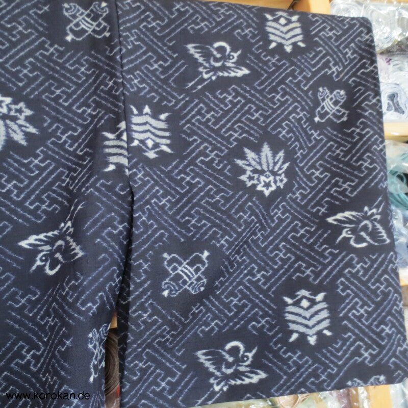 Sayagata, Spindeln, Kranich Kasuri Druckmuster Hitoe Komon Kimono aus Wolle