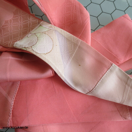 Koshihimo rosa Seidendamast Kiku Chrysanthemen mit gold