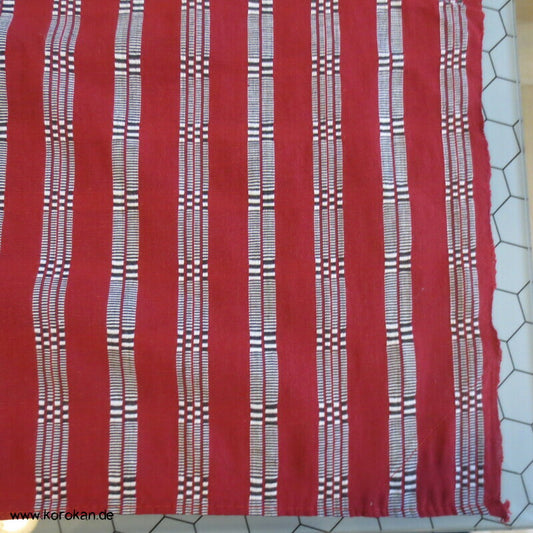 Furoshiki, weinrot mit schwarz weißen Streifen - groß
