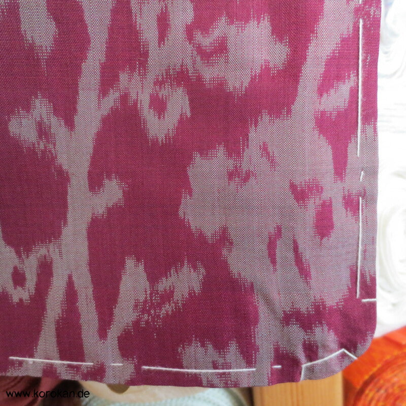 Japan Art Deco graue Sakurazweige auf weinrot Meisen Kimono