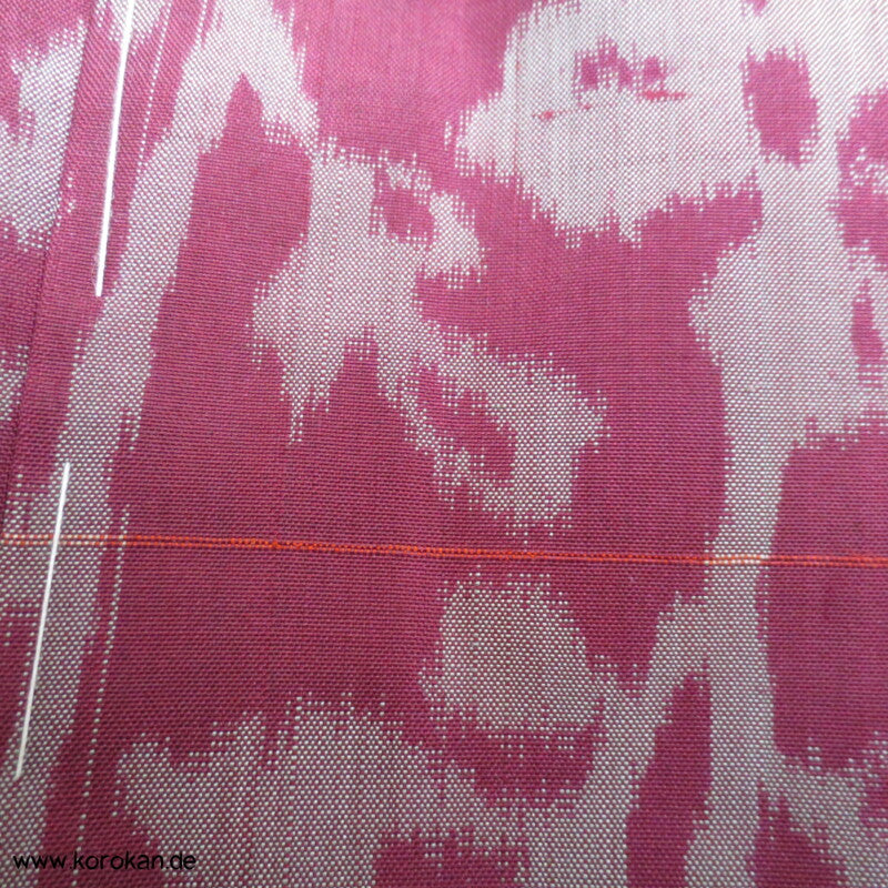 Japan Art Deco graue Sakurazweige auf weinrot Meisen Kimono