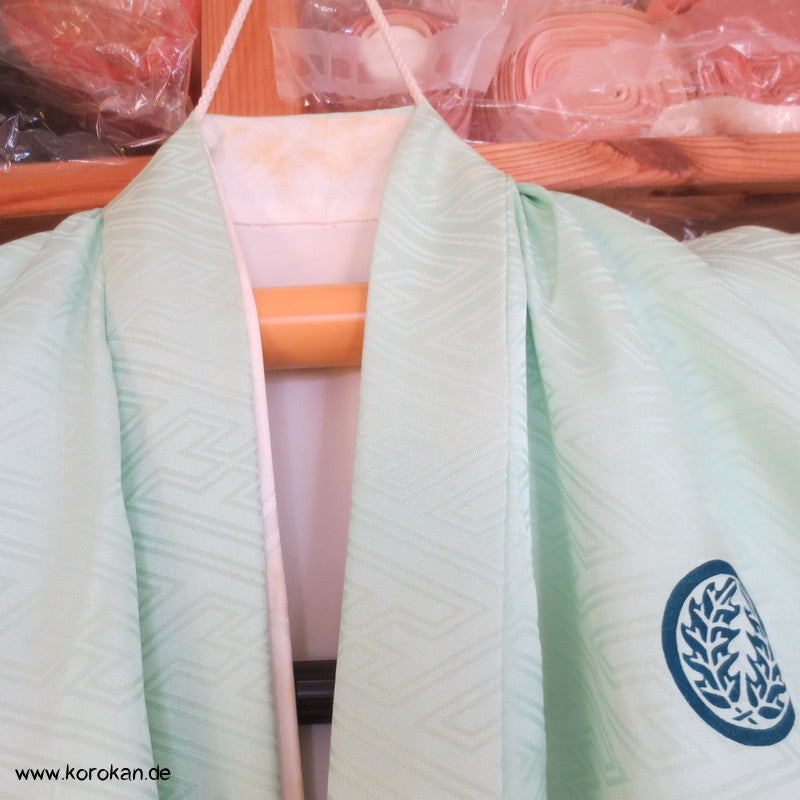 Furisode - Prachtkimono für kleine Jungen, gestickte Kraniche