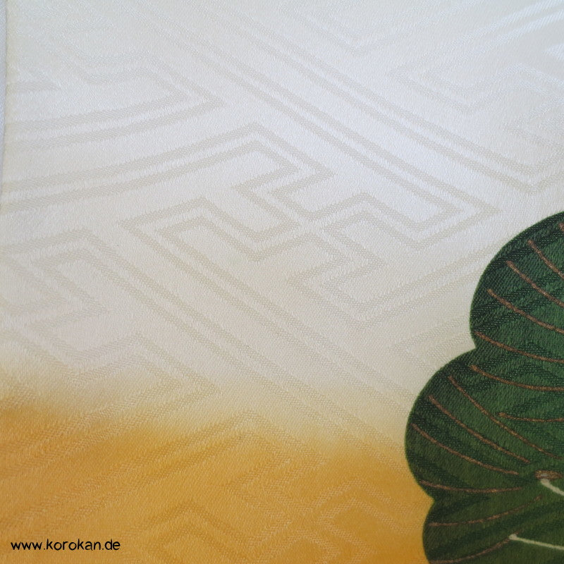 Furisode - Prachtkimono für kleine Jungen, gestickte Kraniche