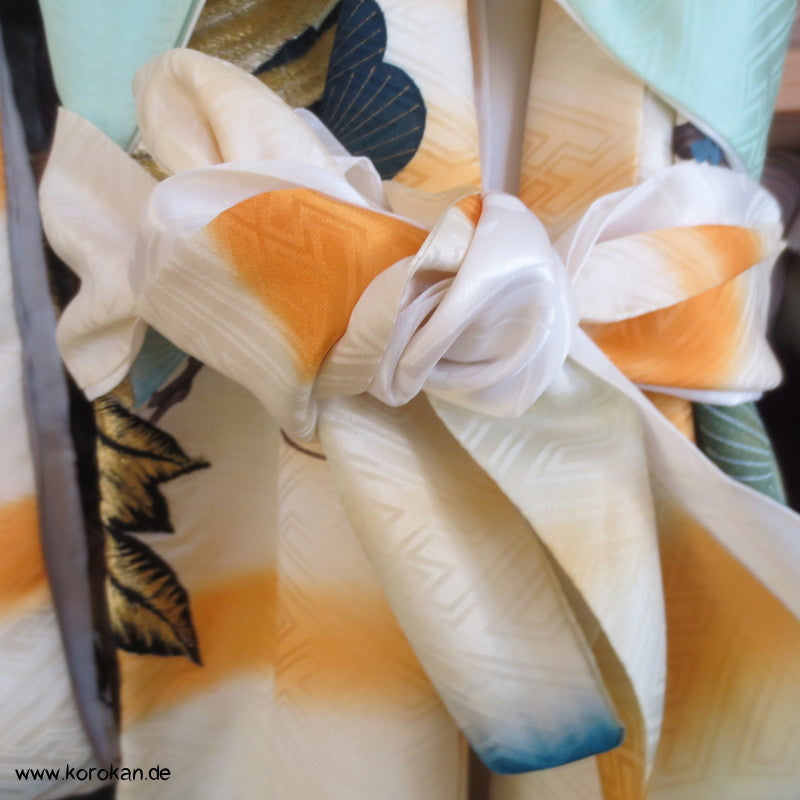 Furisode - Prachtkimono für kleine Jungen, gestickte Kraniche