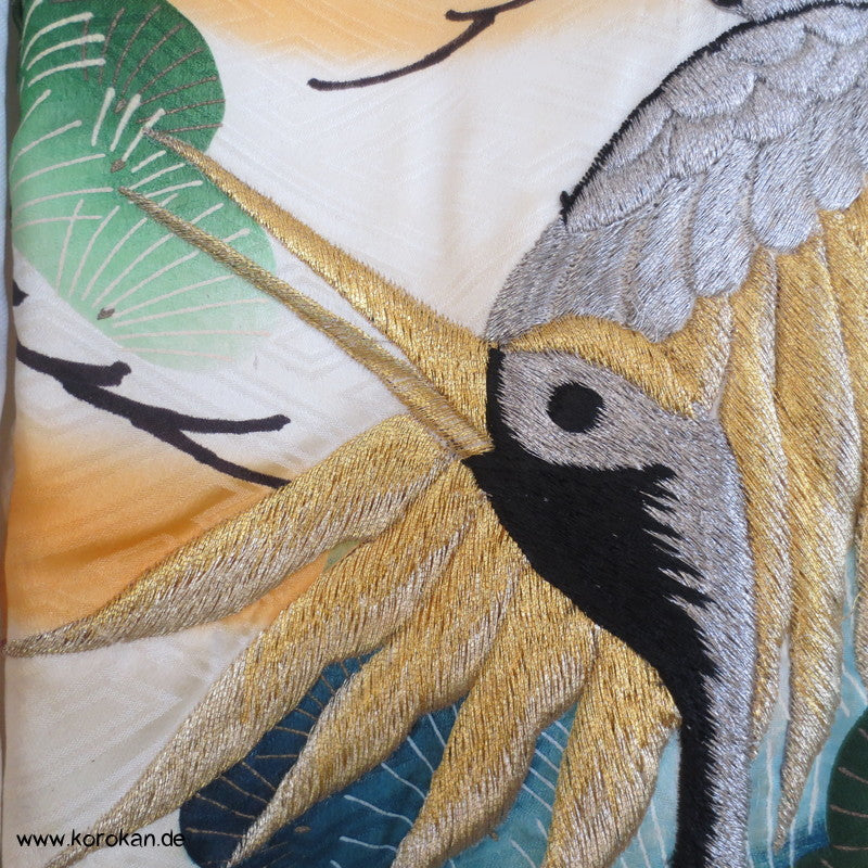 Furisode - Prachtkimono für kleine Jungen, gestickte Kraniche