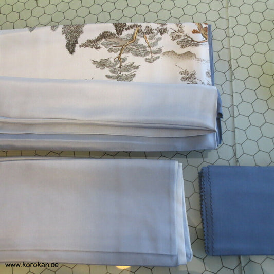 Kiefer am Bergbach Männer Juban Kimono Seiden Karieba