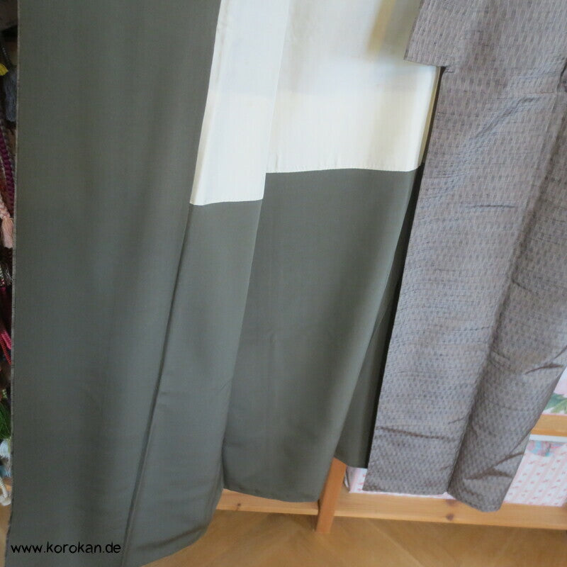 japanischer Tatewaku Wellenstreifen Tsumugi Seiden Kimono