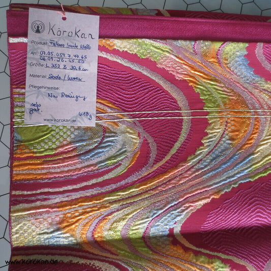 Flusswellen bunt auf fuchsia pink Fukuro Obi