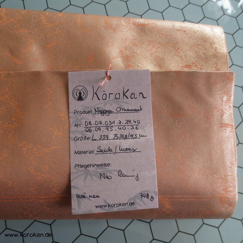 Nagoya Obi Seidenbrokat Ornament auf goldorange