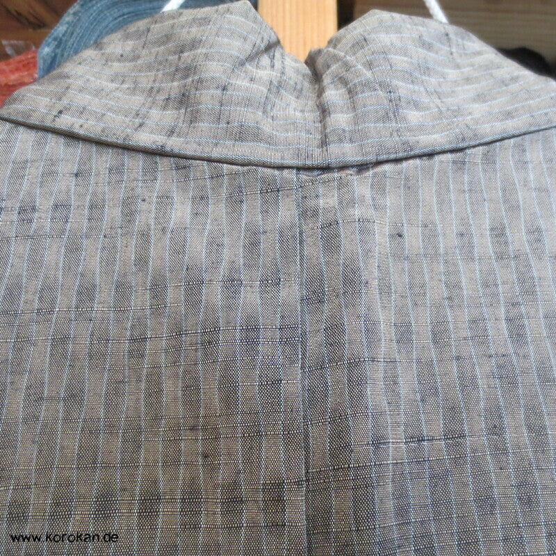 japanischer Tatewaku Wellenstreifen Tsumugi Seiden Kimono