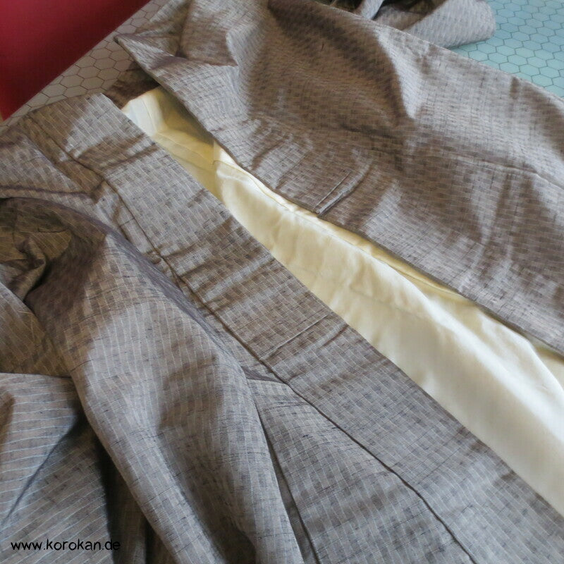 japanischer Tatewaku Wellenstreifen Tsumugi Seiden Kimono