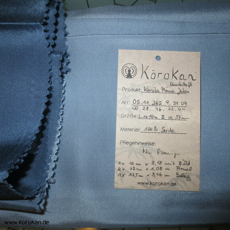 Kiefer am Bergbach Männer Juban Kimono Seiden Karieba