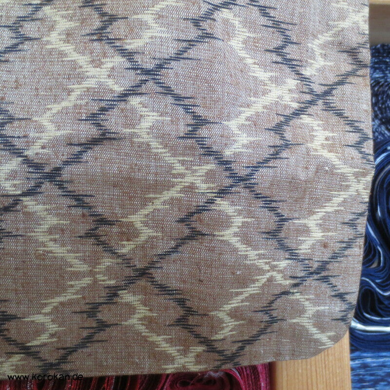 japanischer Baumborke Matsukawabishi Kasuri Tsumugi Seiden Kimono