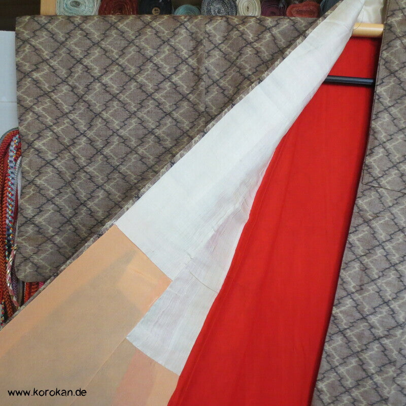 japanischer Baumborke Matsukawabishi Kasuri Tsumugi Seiden Kimono