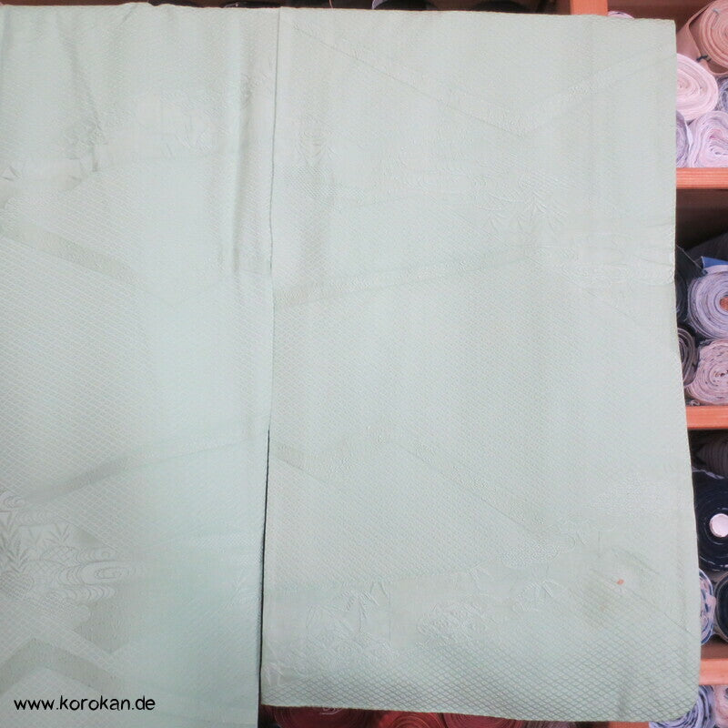 Iromuji Kimono Seidendamast, jade Hitta Matzukawabishi