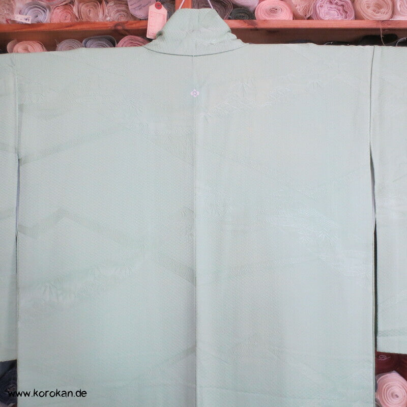 Iromuji Kimono Seidendamast, jade Hitta Matzukawabishi