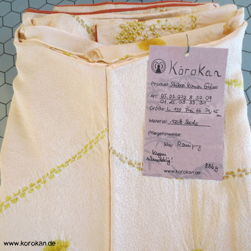 grün - gelb Shibori Blätter Seidendamast Komon Kimono