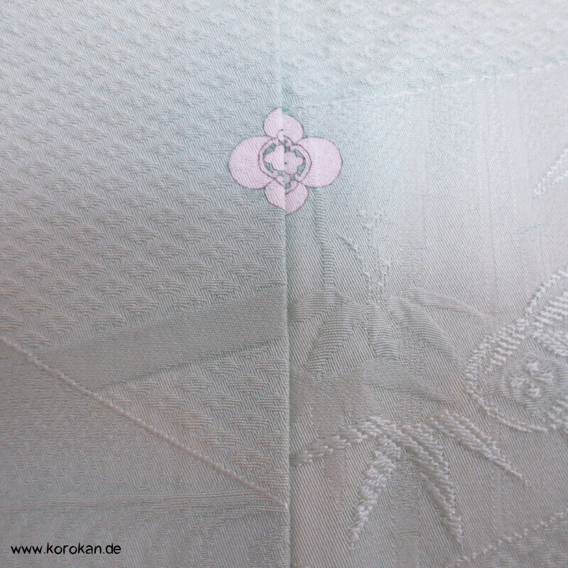 Iromuji Kimono Seidendamast, jade Hitta Matzukawabishi