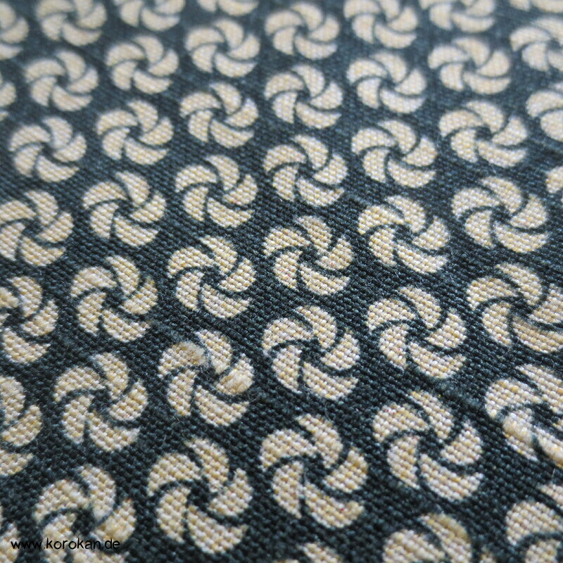 gedruckte Ume Mini Windräder Tsumugi Kimono