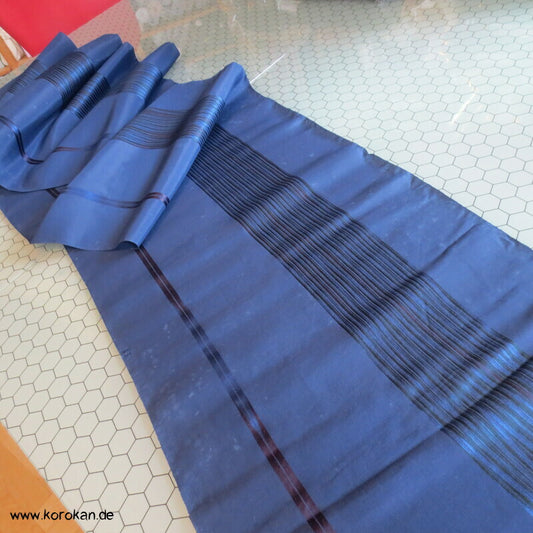 Kasuri Satin Streifen in Kimono Sha Seide Stoffrolle
