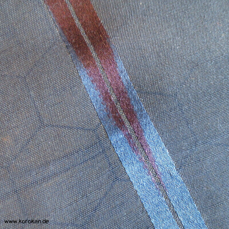 Kasuri Satin Streifen in Kimono Sha Seide Stoffrolle